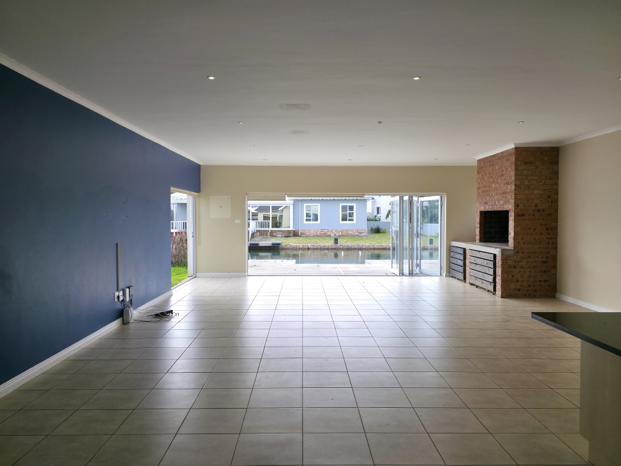 3 Bedroom Property for Sale in Marina Martinique Eastern Cape